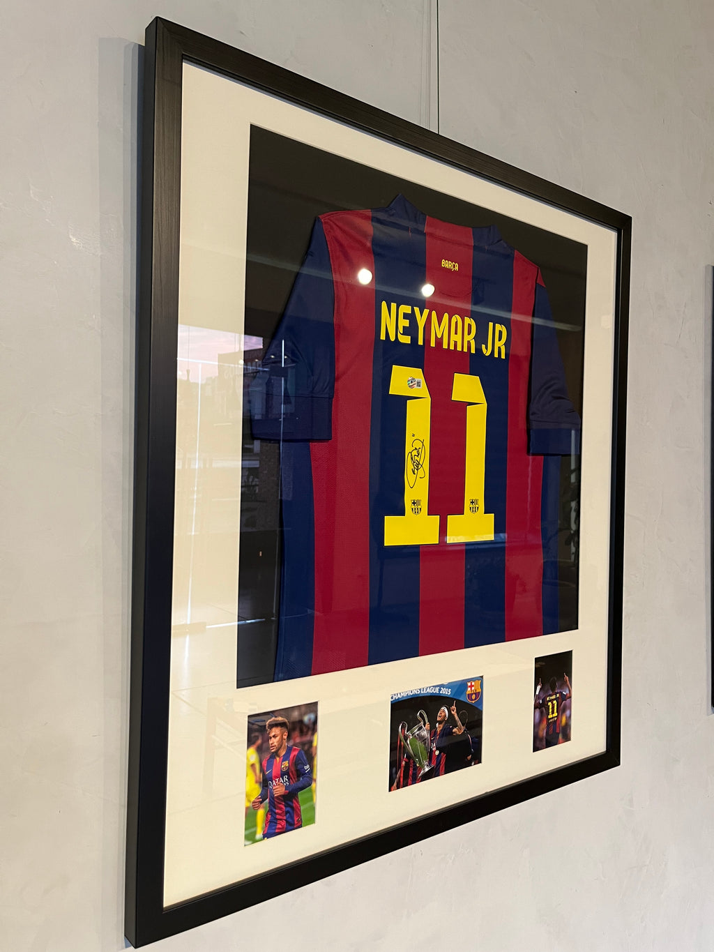 Autógrafo de Neymar Jr. | Jersey FC Barcelona 2014/15 Certificada Beckett enmarcada
