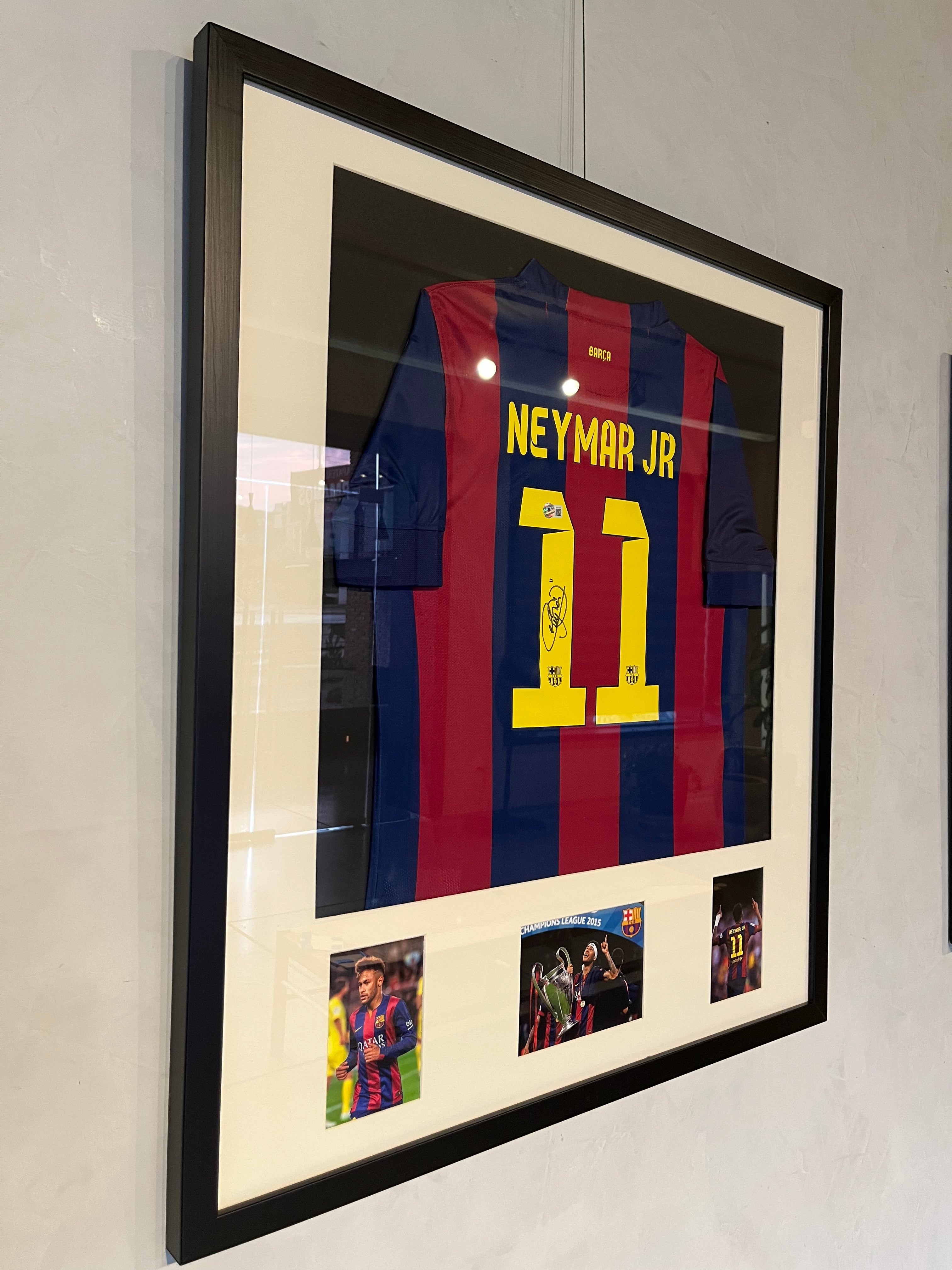 Autógrafo de Neymar Jr. | Jersey FC Barcelona 2014/15 Certificada Beckett enmarcada