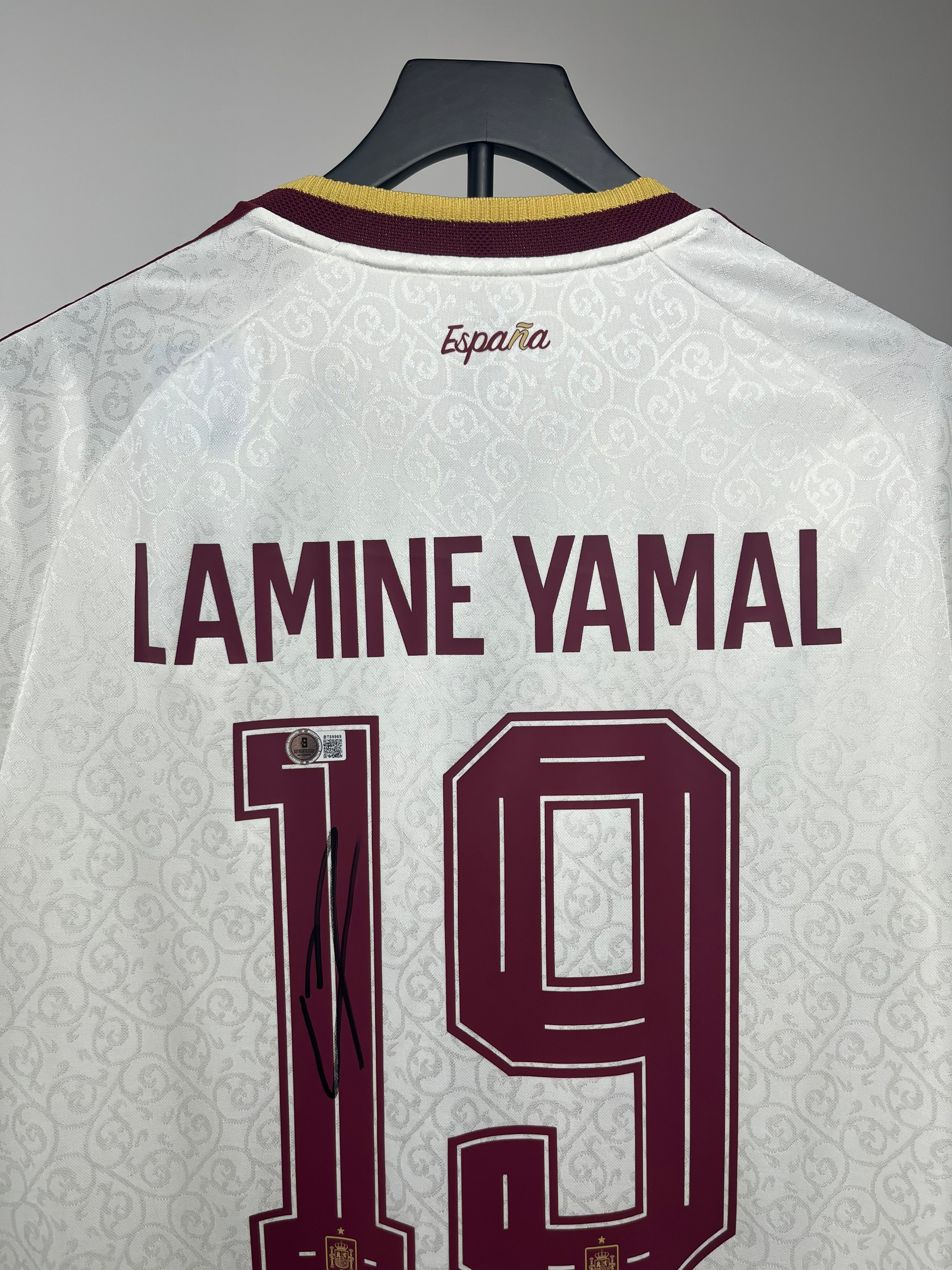 Autógrafo Lamine Yamal | España Mundial 2026 certificada Beckett