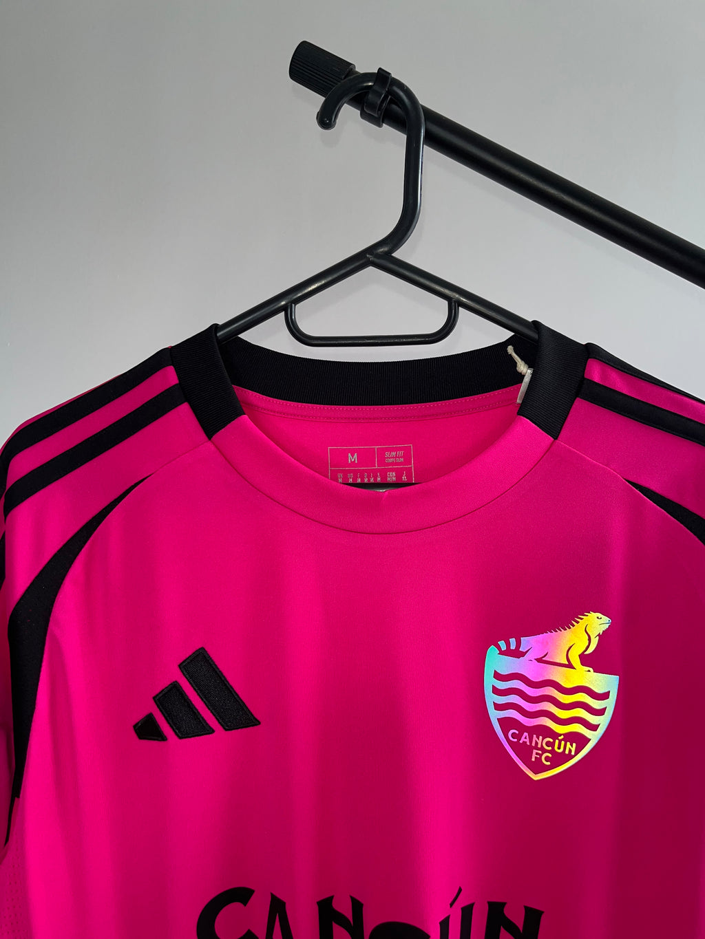 Jersey Original Cancun FC 2024/25 Alternativa IK2250 Adidas (Rosa)