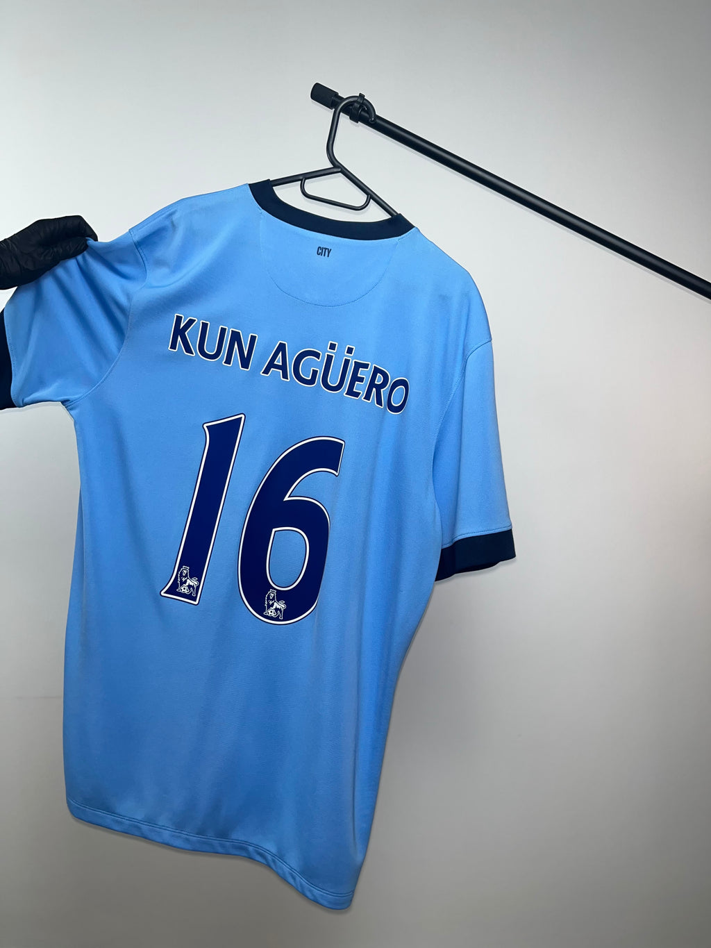Jersey Original Manchester City 2014/15 Local Kun Aguero 611050-489 Nike