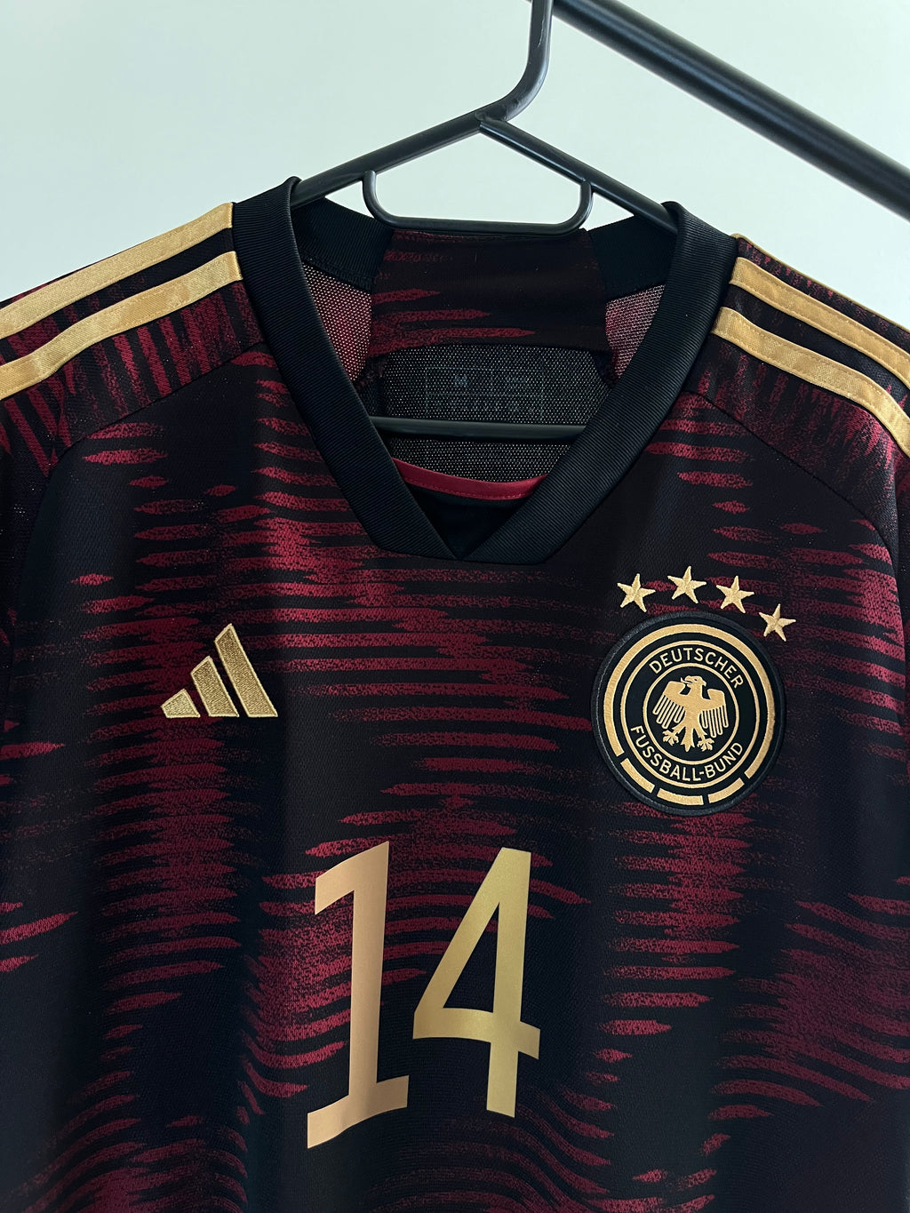 Jersey Original Alemania 2022/23 Visita Mundial Qatar Musiala HJ9604 Adidas