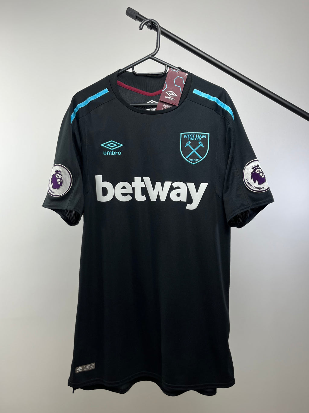 Jersey Original West Ham 2017/18 Visita Chicharito 77524U Umbro
