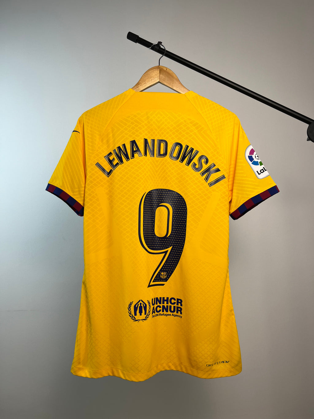 Jersey de Utilería de Robert Lewandowski | Barcelona Campeón LaLiga 2022/23 Spare Match Issued