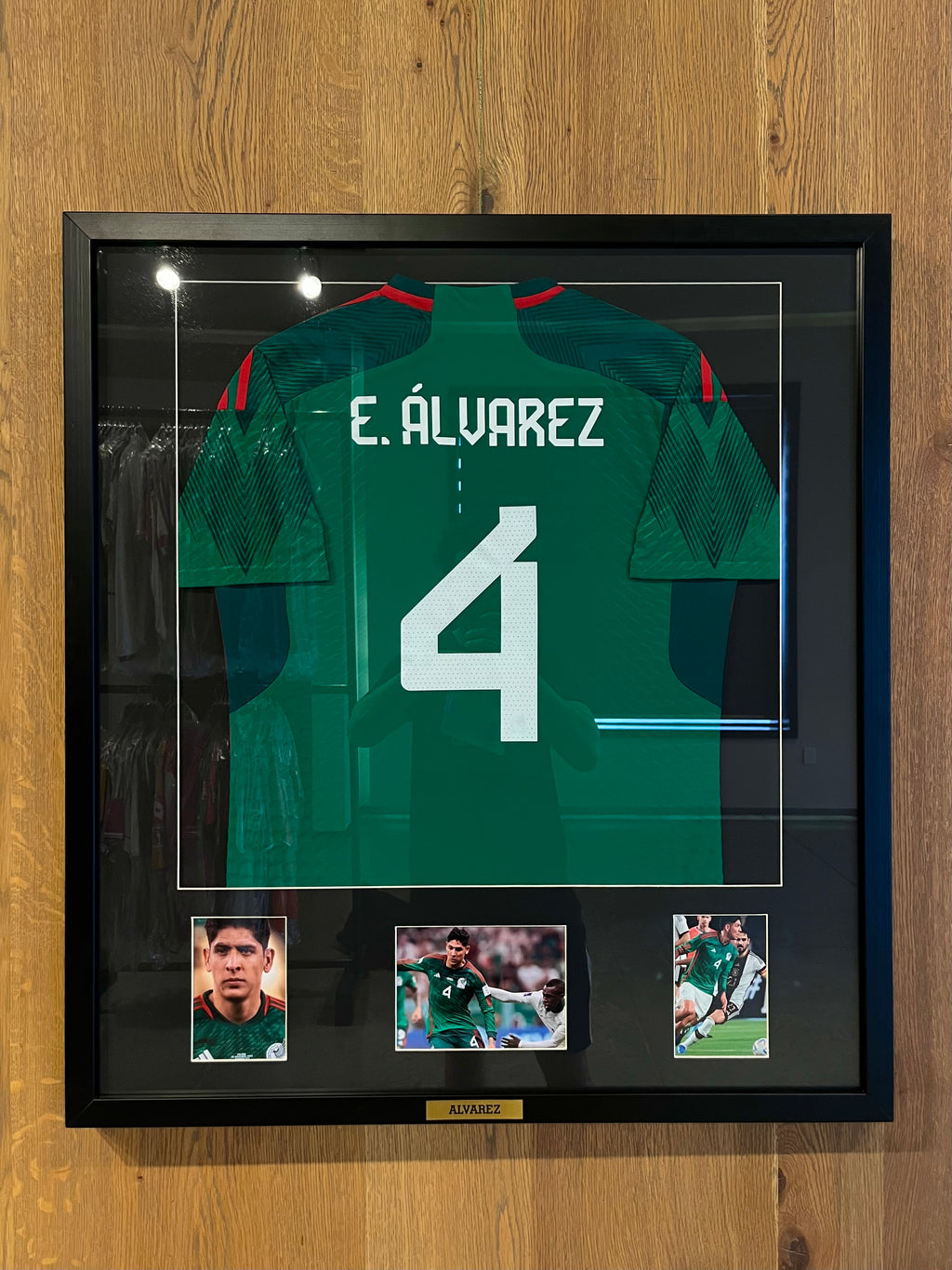 Jersey Usada en Partido amistoso de Edson Álvarez | México 2022-23 Local enmarcada