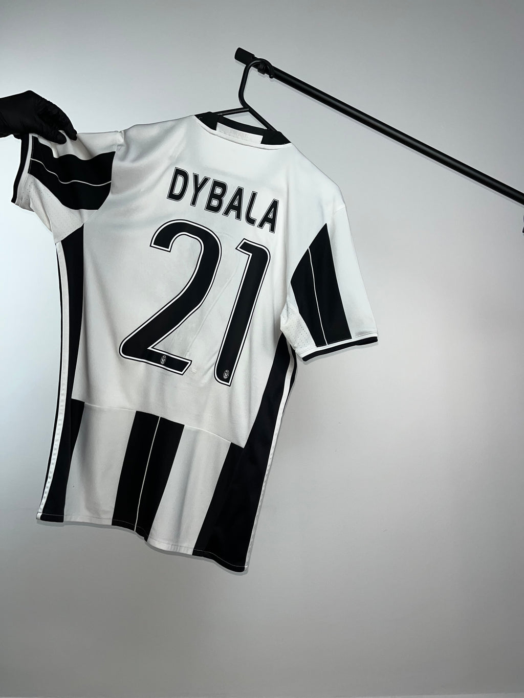 Jersey Original Juventus 2016/17 Local Dybala Adidas AI6241