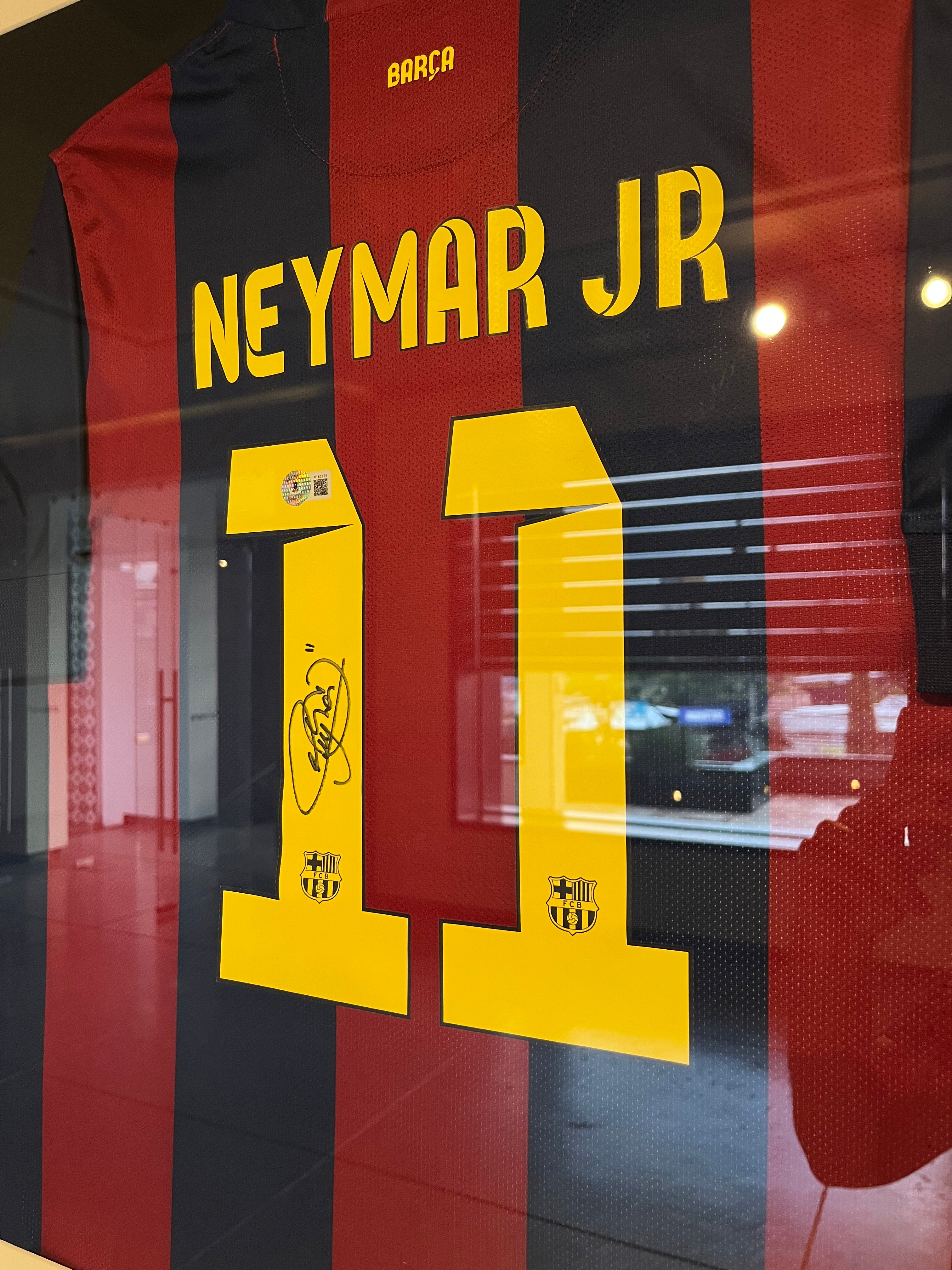 Autógrafo de Neymar Jr. | Jersey FC Barcelona 2014/15 Certificada Beckett enmarcada