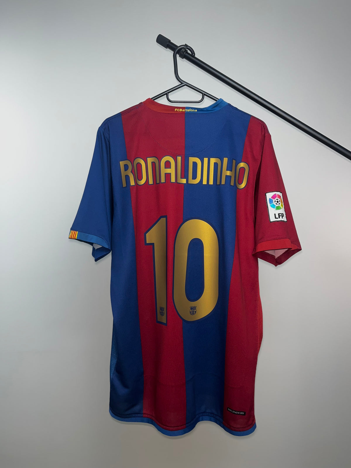 Jersey Original Barcelona 2006/07 Local Ronaldinho 146980 Nike