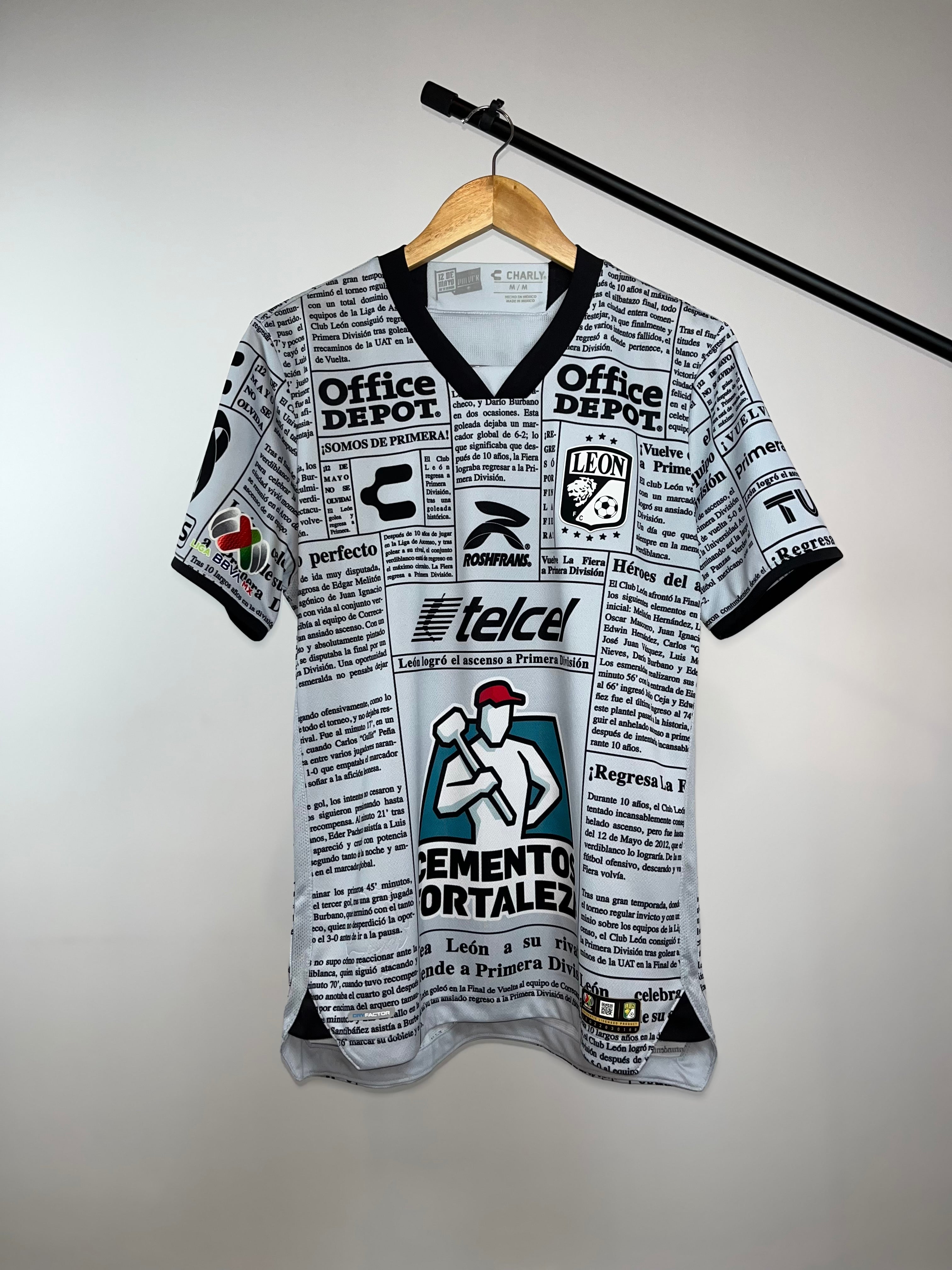 Jersey utileria Club León 2022/23 Usada en Partido Canelo Angulo