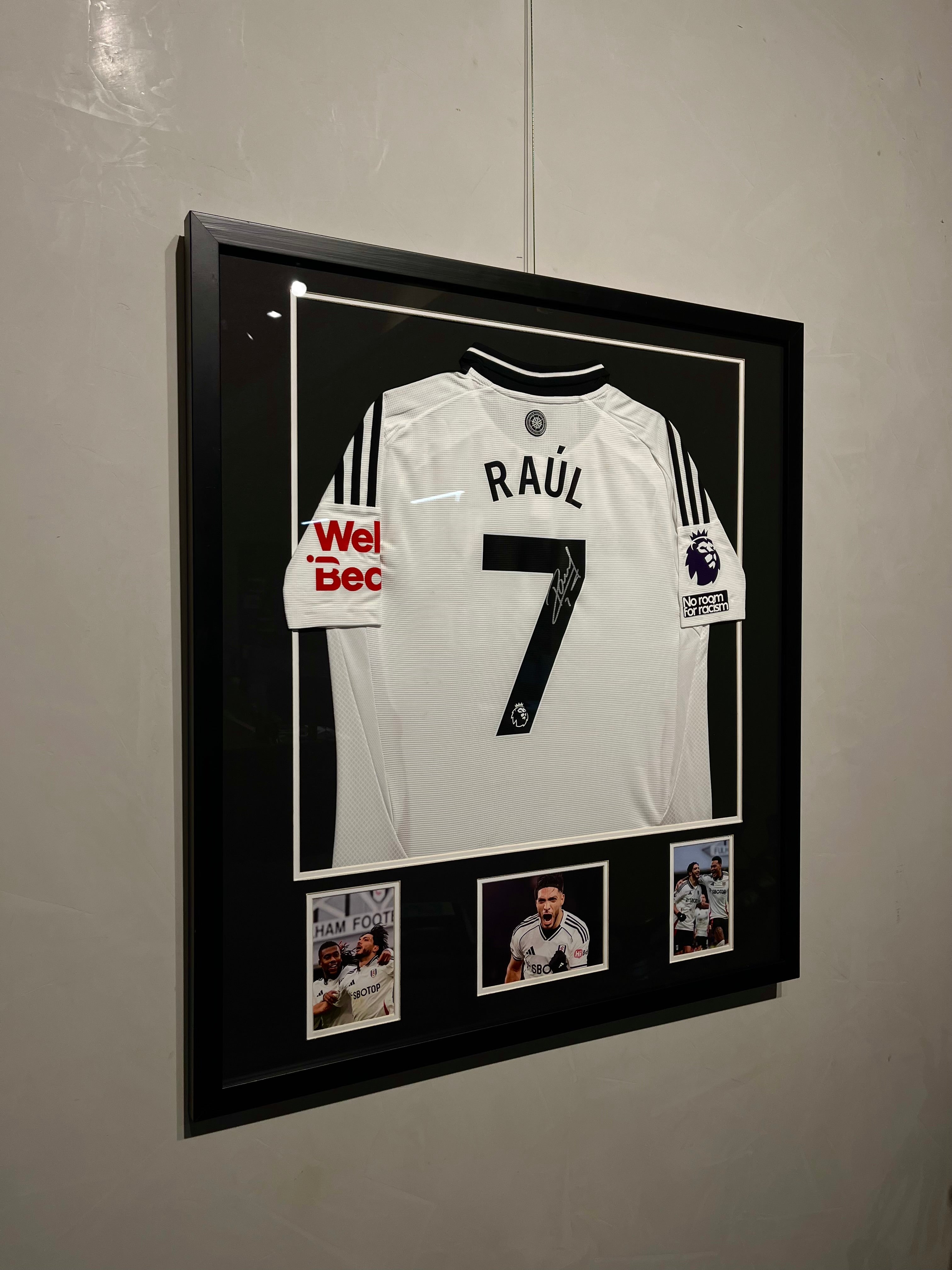 Autógrafo Certificado Raúl Jiménez Utileria | Fulham Player Worn Récord Premier League Enmarcada