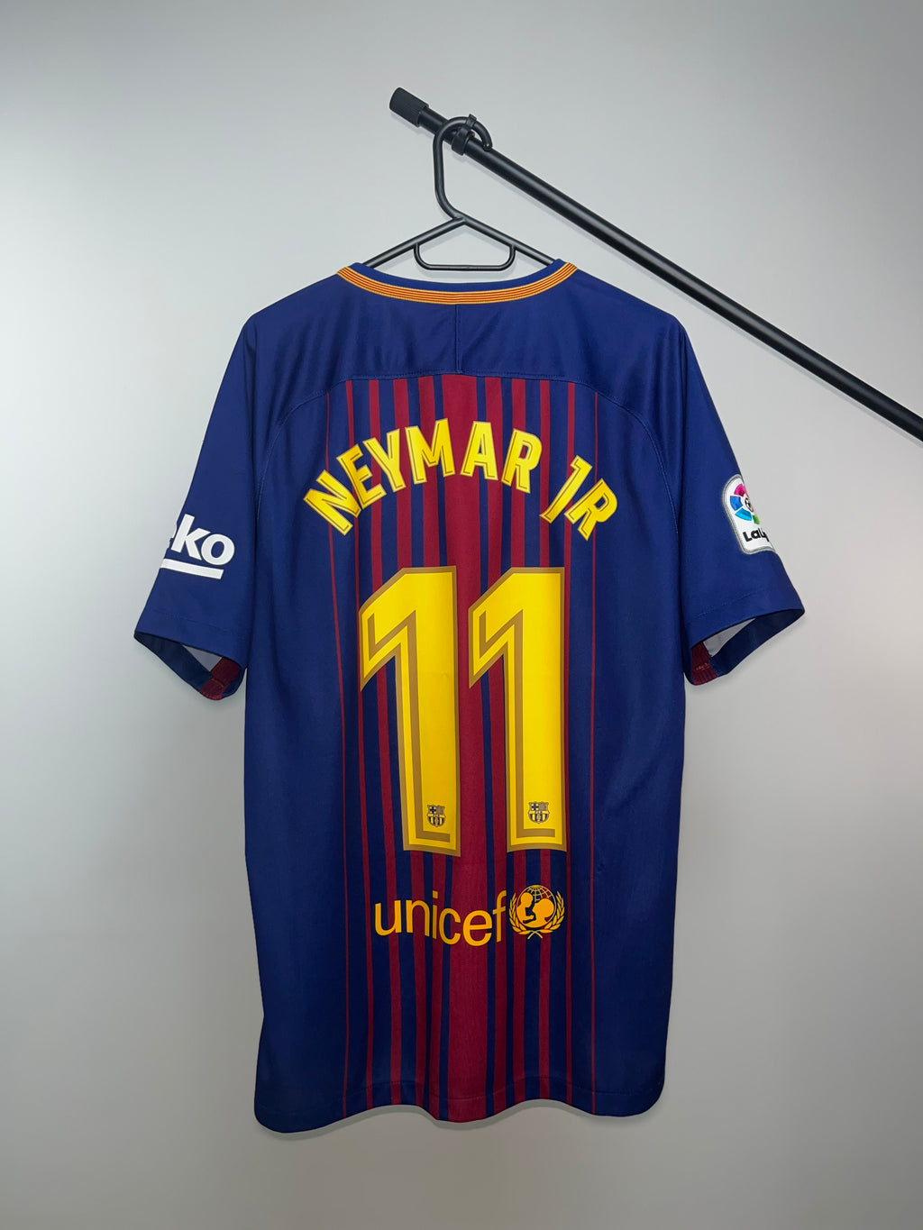 Jersey Original Barcelona 2017/18 local Neymar JR 847255-456 Nike