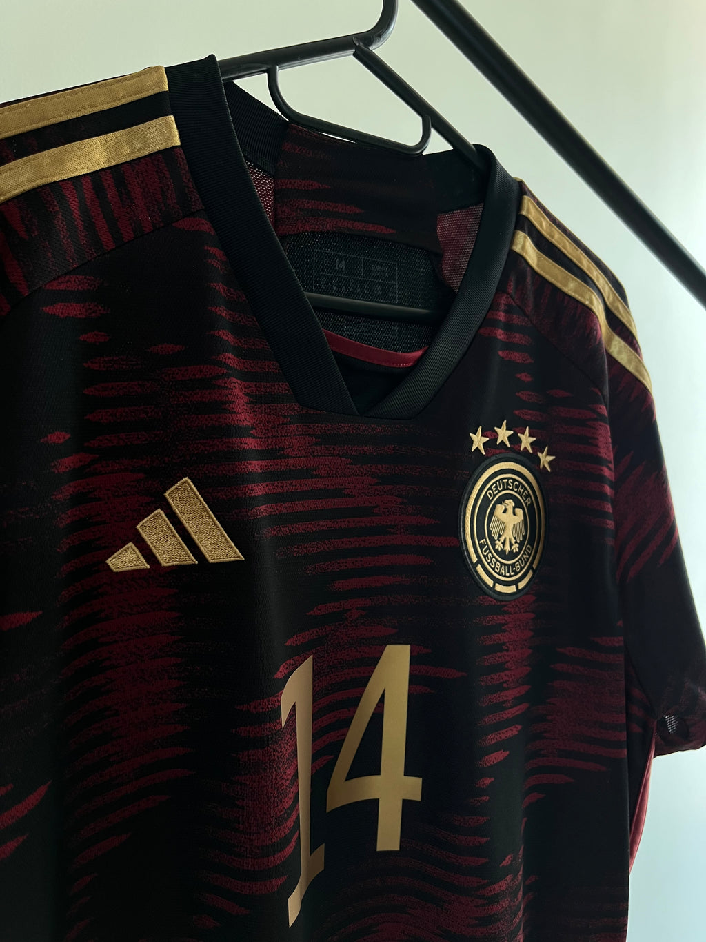 Jersey Original Alemania 2022/23 Visita Mundial Qatar Musiala HJ9604 Adidas