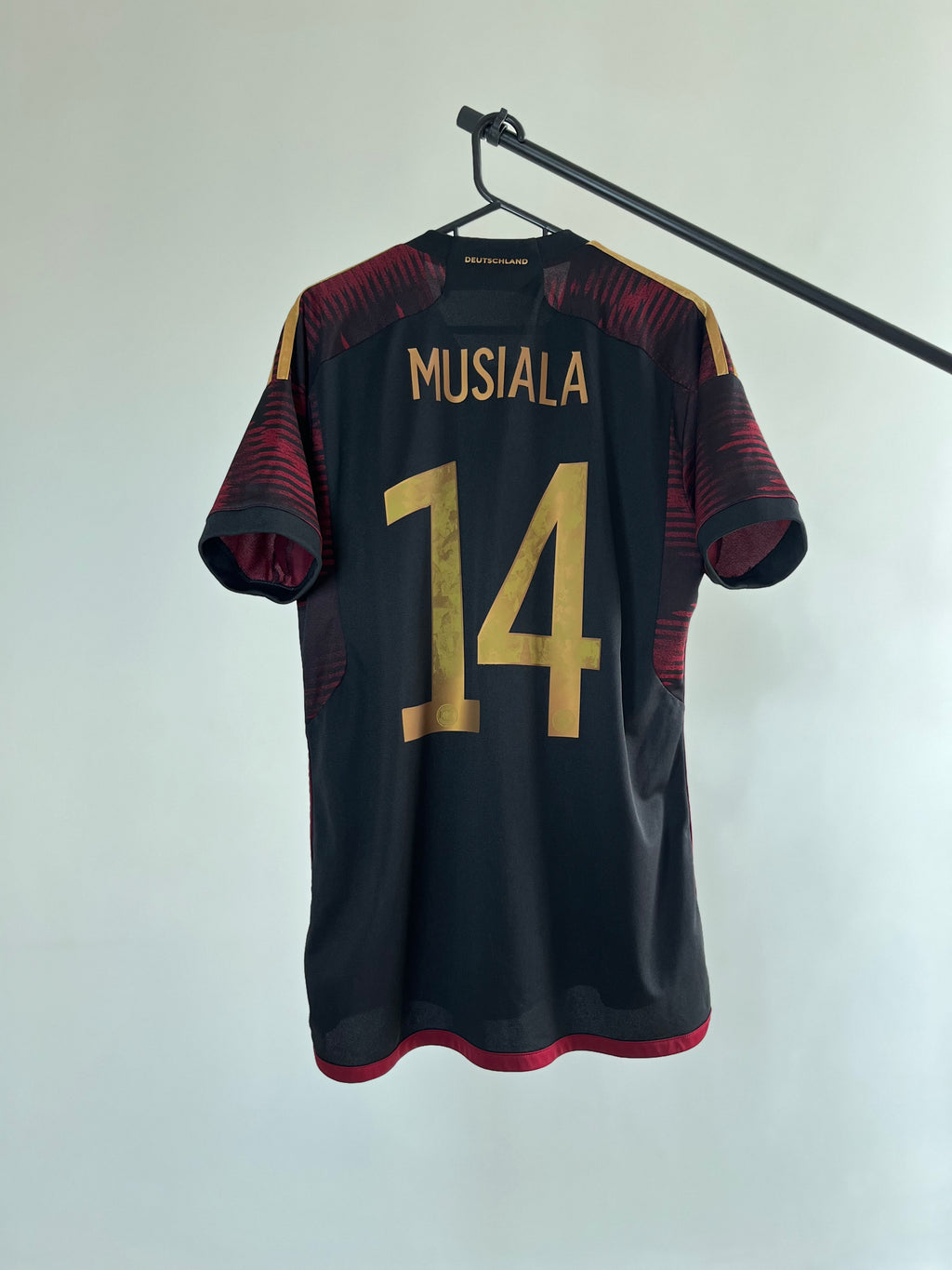 Jersey Original Alemania 2022/23 Visita Mundial Qatar Musiala HJ9604 Adidas