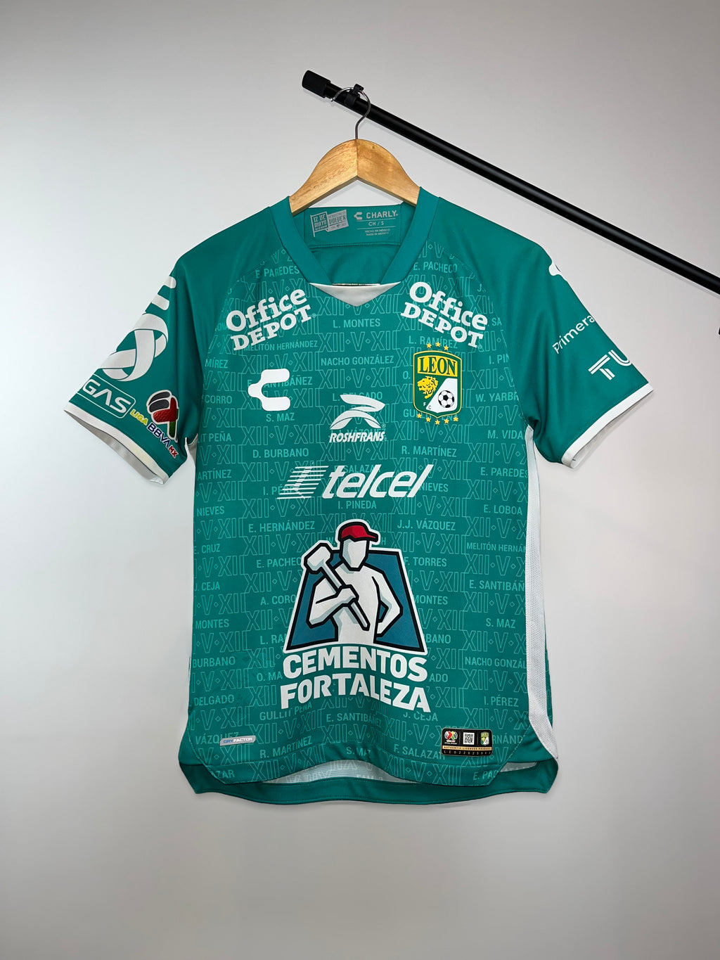 Jersey utileria Usada en Partido de Ángel Mena | Club León 2022/23 Local