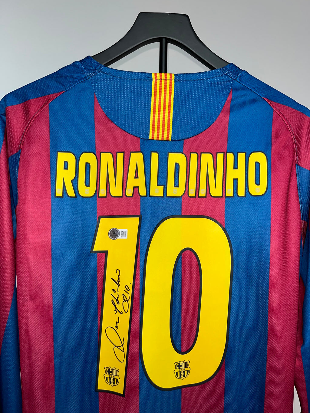 Autógrafo Ronaldinho | Barcelona 2005-06 certificado Beckett
