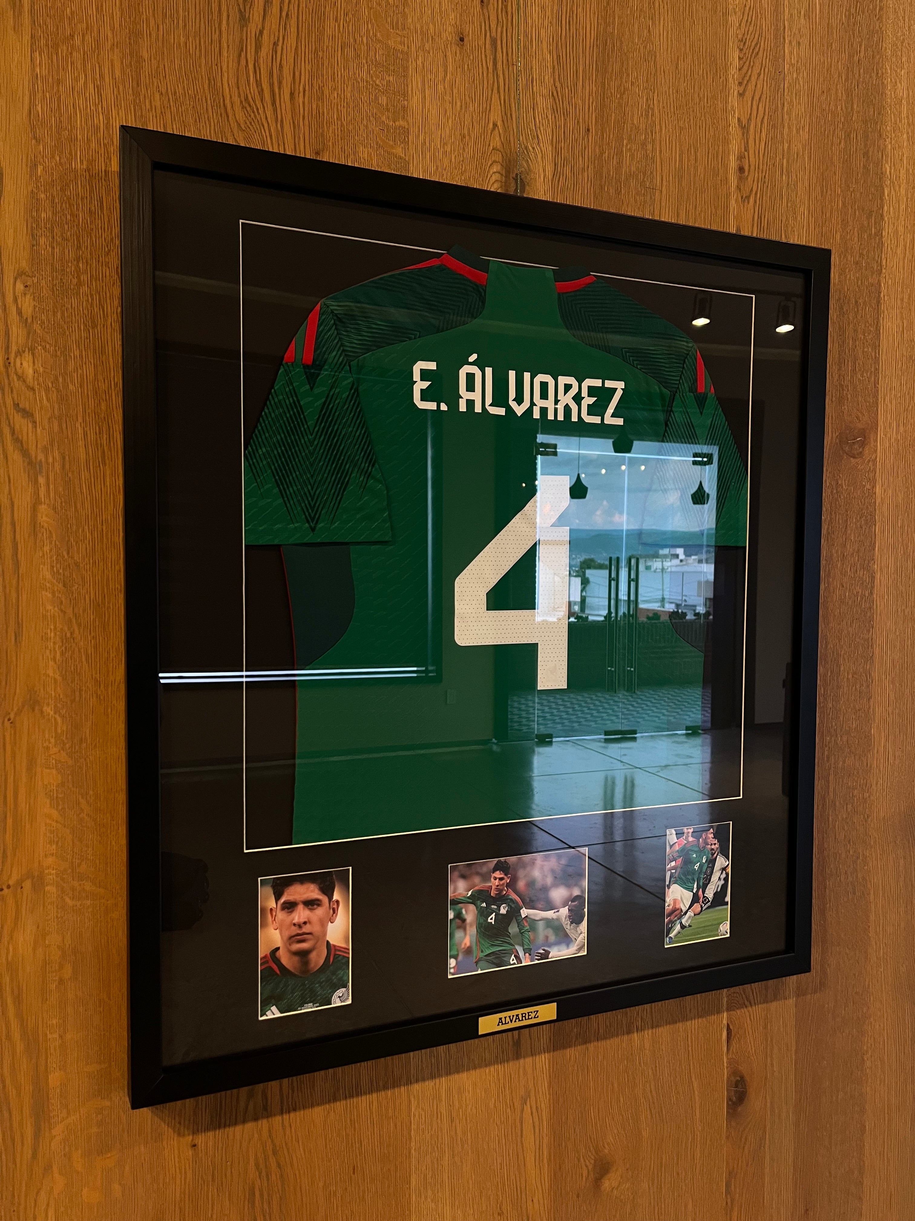 Jersey Usada en Partido amistoso de Edson Álvarez | México 2022-23 Local enmarcada