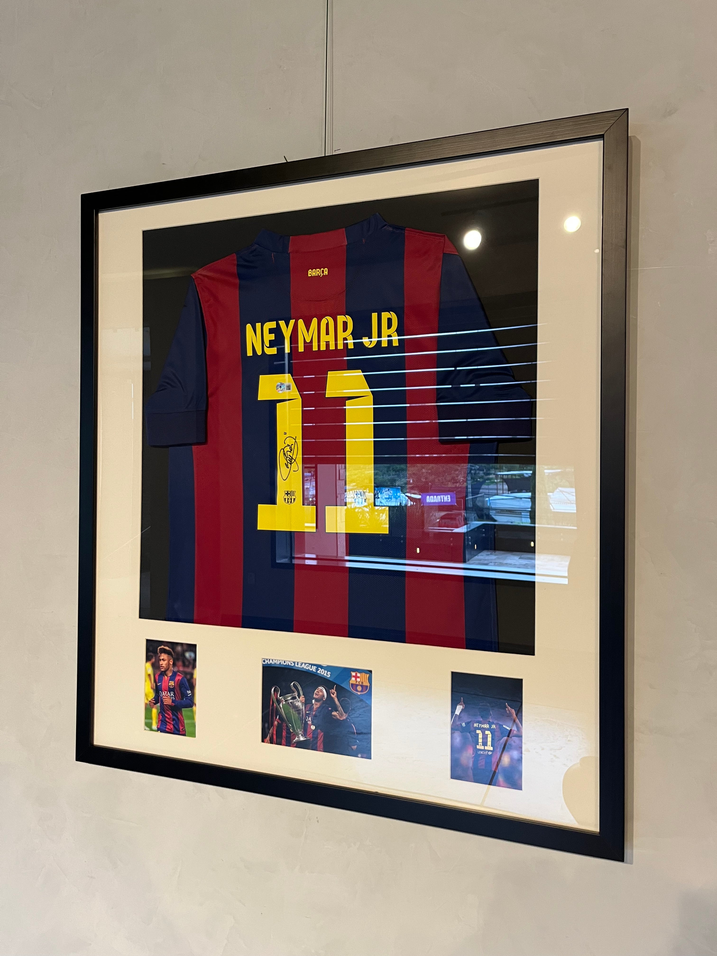 Autógrafo de Neymar Jr. | Jersey FC Barcelona 2014/15 Certificada Beckett enmarcada