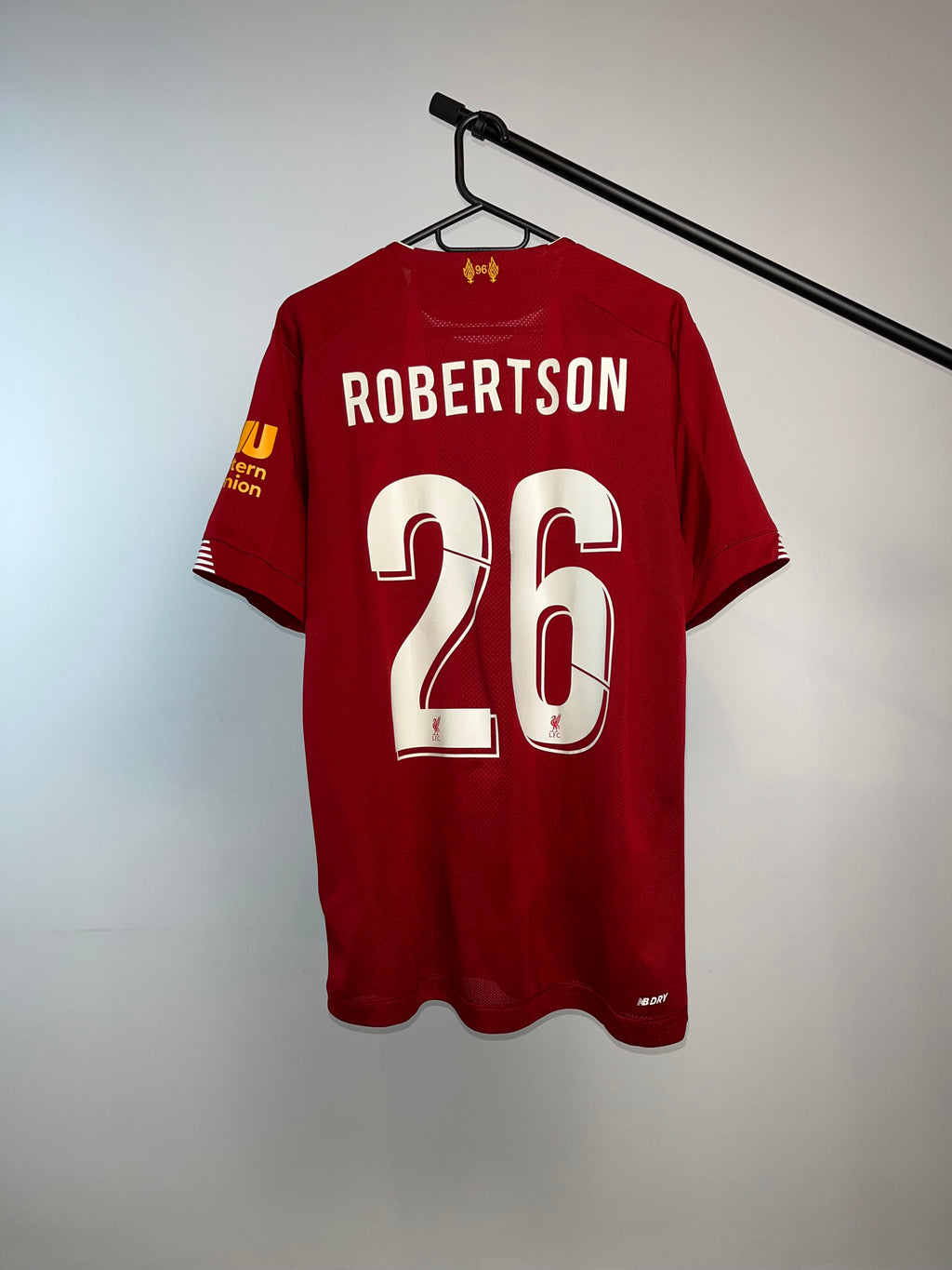 Jersey Original Liverpool 2019/20 Local Robertson MT930000 New Balance