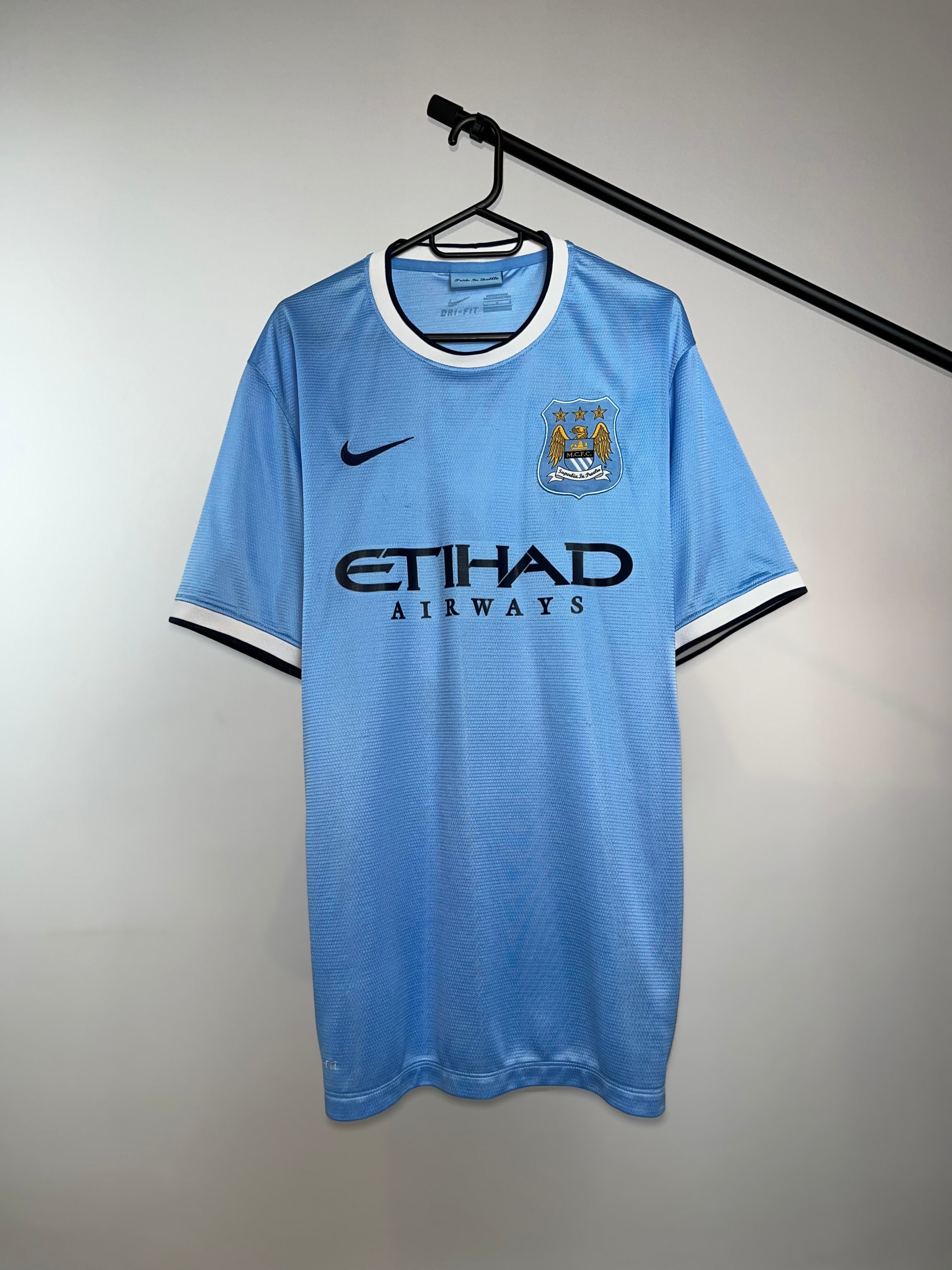 Jersey Original Manchester City 2013/14 Local Kun Aguero 574863-489 Nike