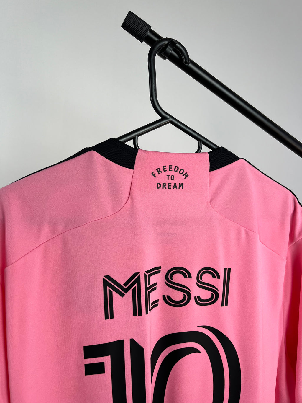 Jersey Original Inter Miami 2024/25 Local Messi IU0190 Adidas