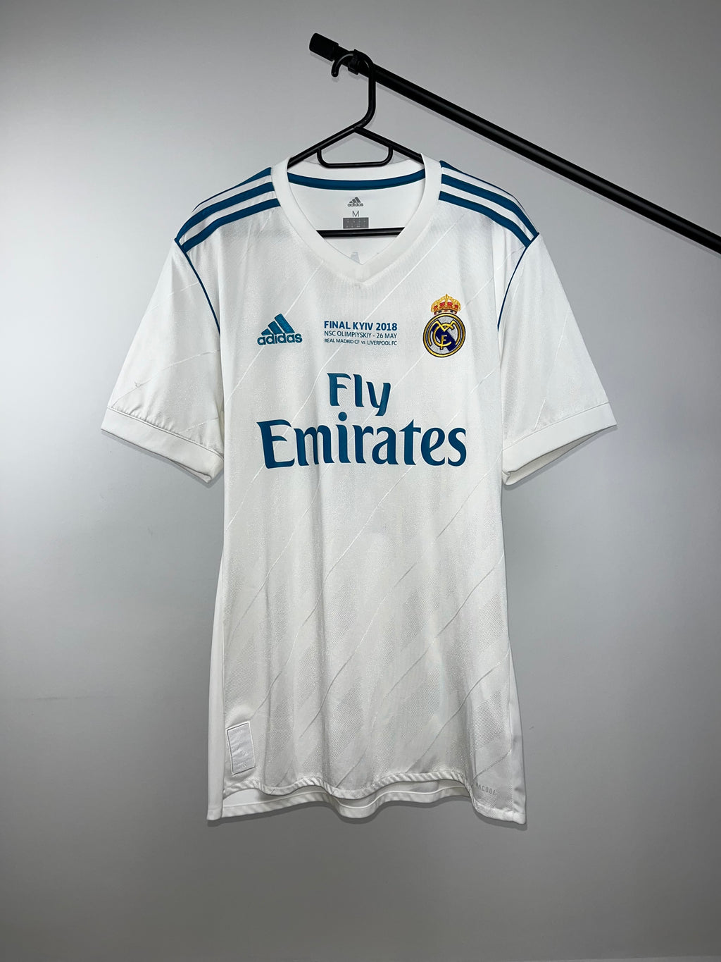 Jersey Original Real Madrid UCL 2017/18 Local Cristiano Ronaldo AZ8059 Adidas