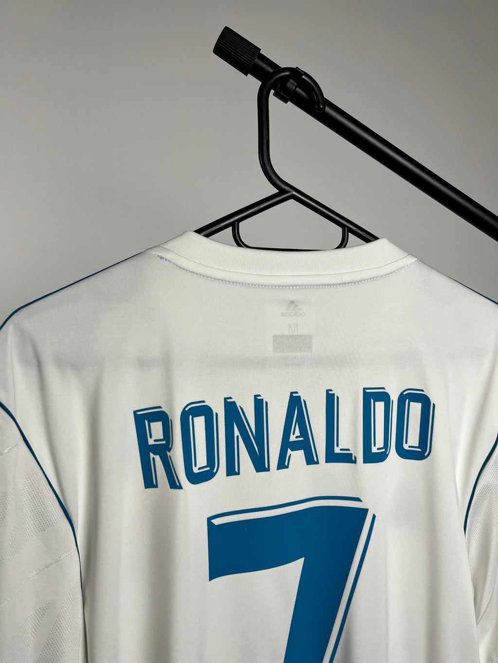 Jersey Original Real Madrid UCL 2017/18 Local Cristiano Ronaldo AZ8059 Adidas