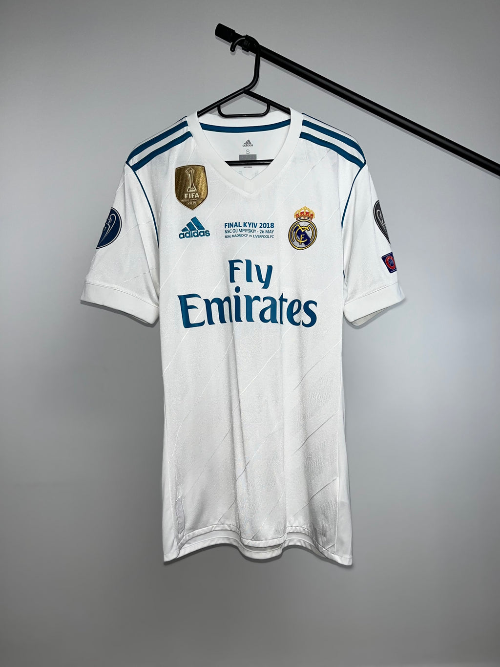 Jersey Original Real Madrid UCL 2017/18 Local Cristiano Ronaldo AZ8059 Adidas S