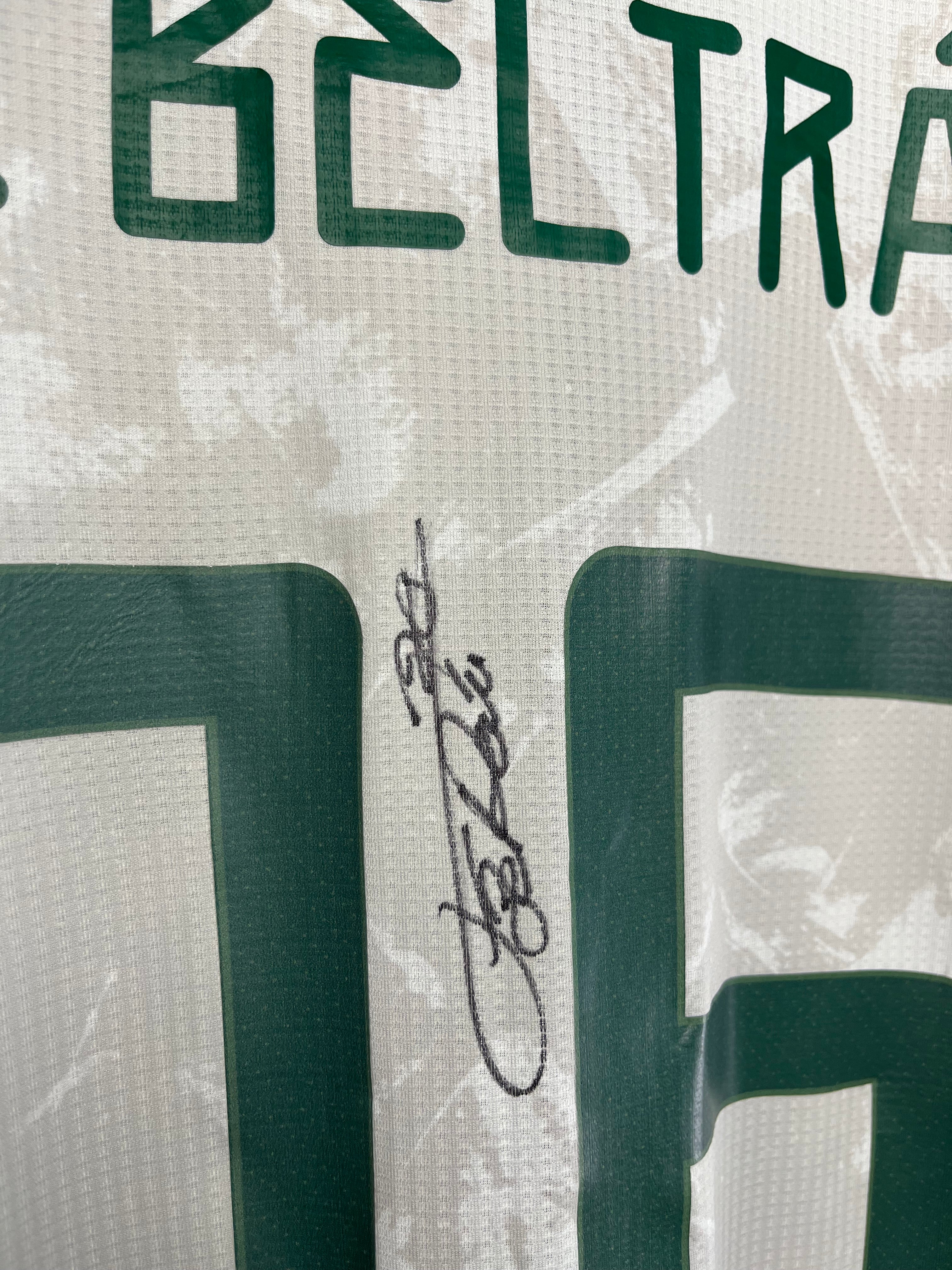 Autógrafo de Nene Beltrán | Jersey de Utilería México 2020/21