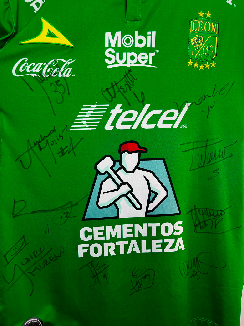 Autógrafos del Club León 2018/19 | Jersey Firmada por Todo el Equipo