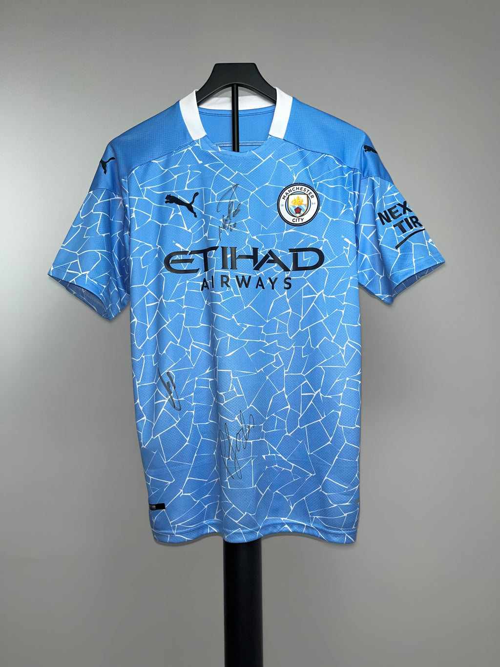 Autógrafos de De Bruyne, Foden y Agüero | Jersey Manchester City 2020/21 Certificada