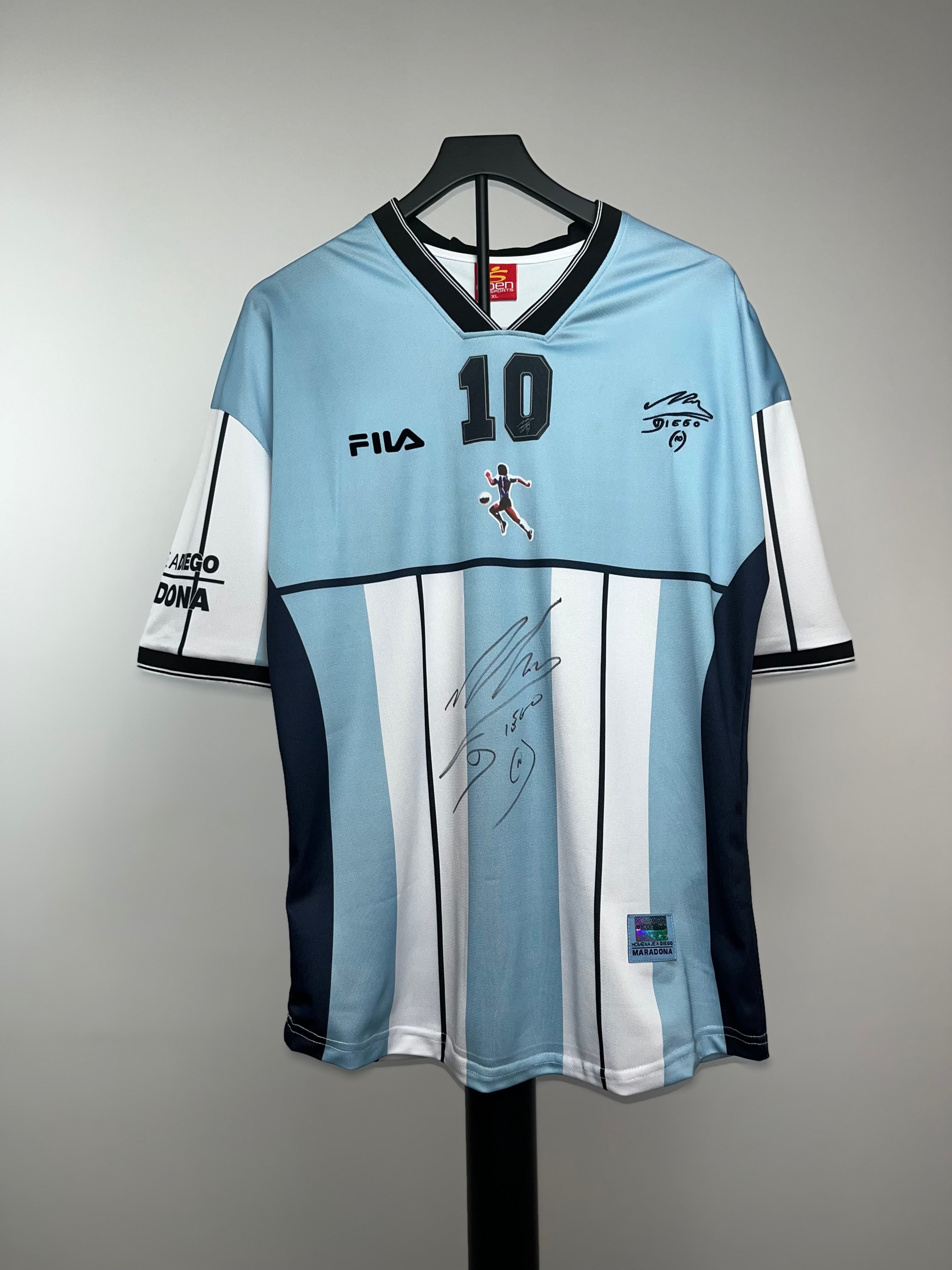 Autógrafo de Diego Maradona | Jersey Conmemorativa Argentina Certificada Icons