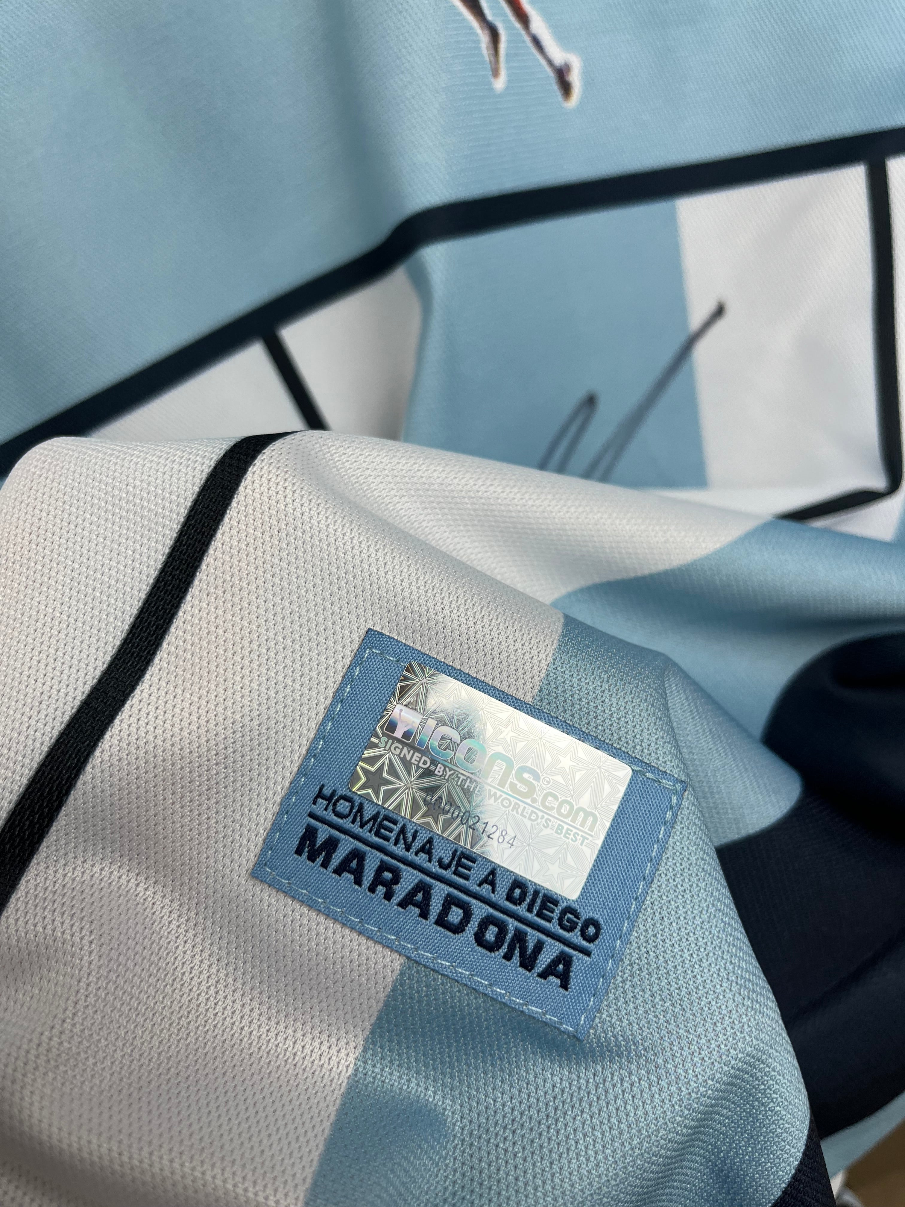 Autógrafo de Diego Maradona | Jersey Conmemorativa Argentina Certificada Icons