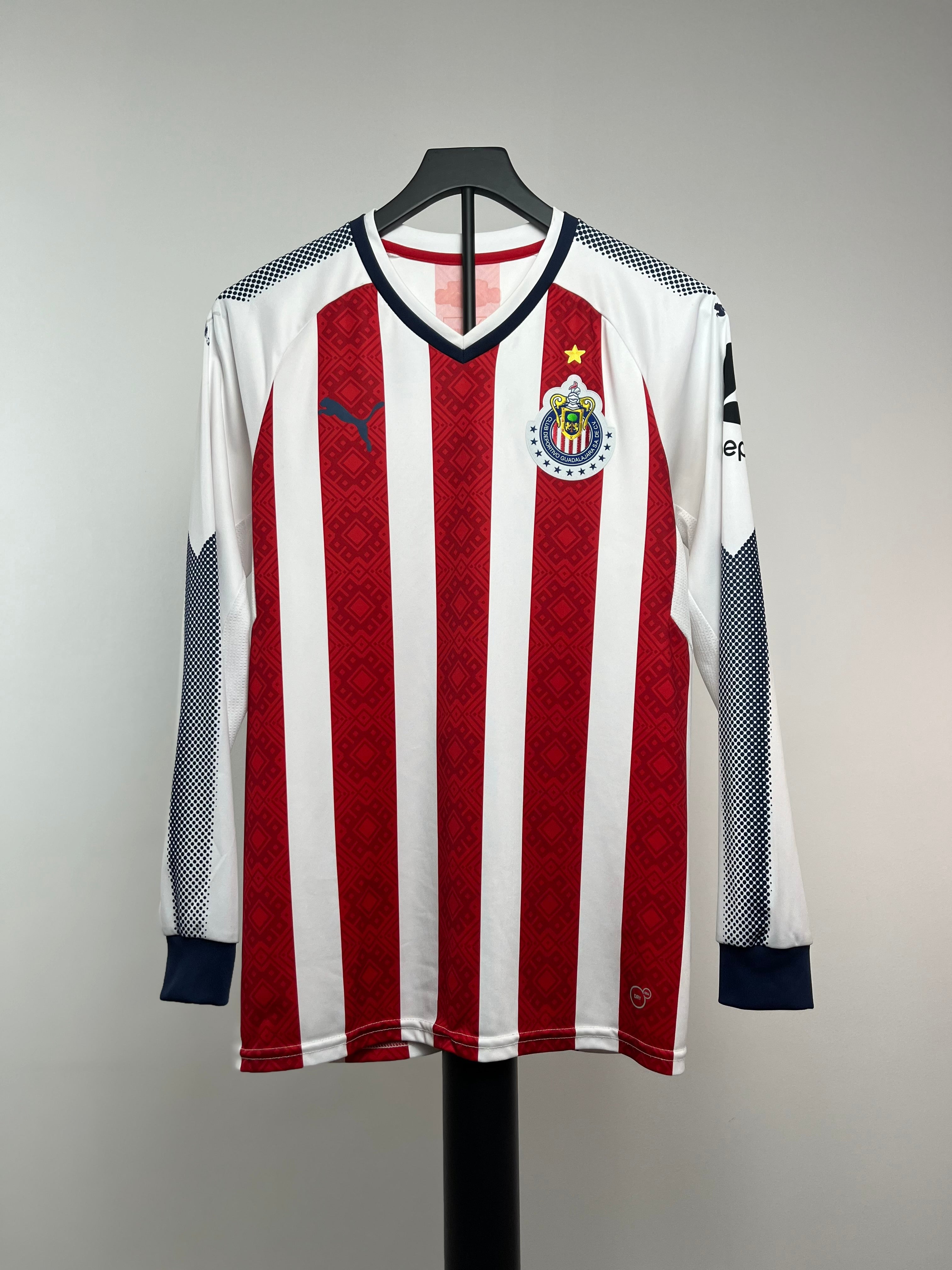Autógrafo de Carlos Salcido | Jersey Chivas 2017/18