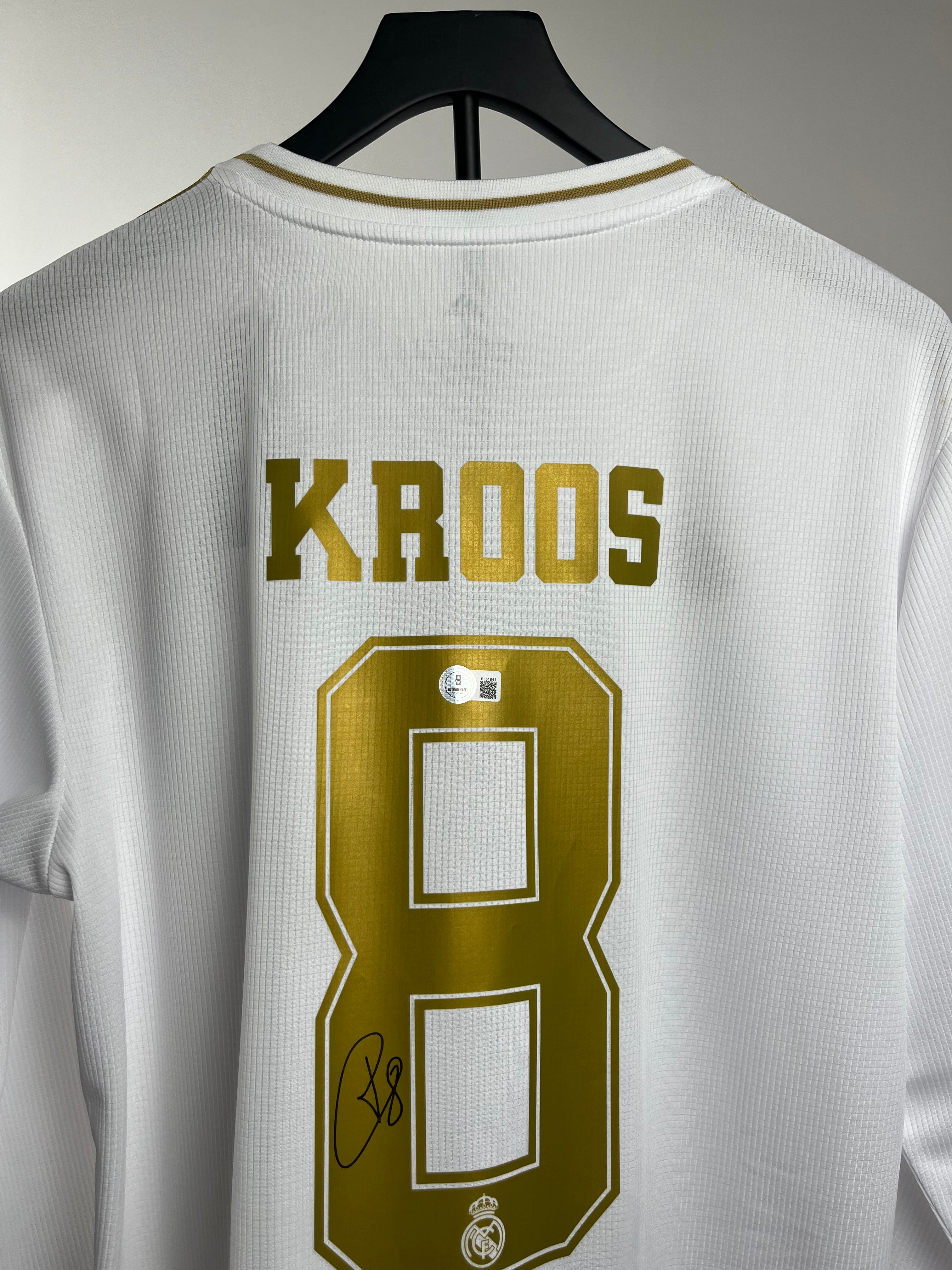 Autógrafo de Toni Kroos | Jersey Real Madrid 2019/20 Certificada Beckett
